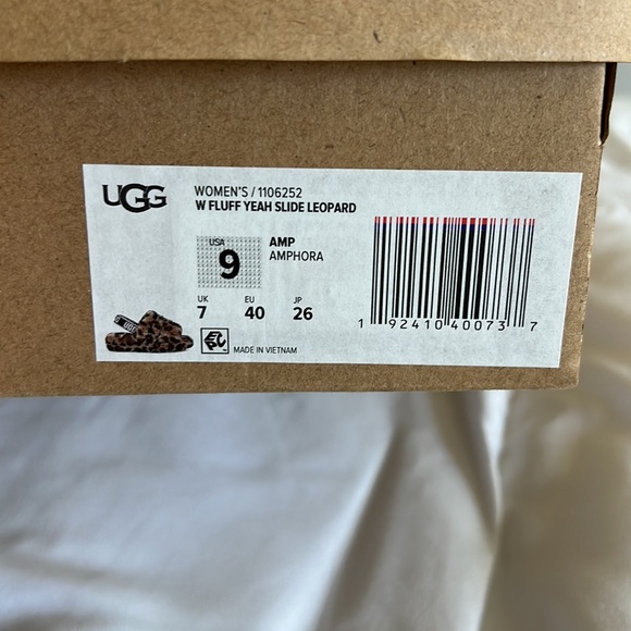 Ugg Leopard Fluff Yeah slides - Picture 6 of 7